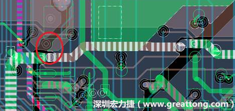 慢慢確認(rèn)CAF發(fā)生的位置后，可以配合Gerber查看PCB的結(jié)構(gòu)是否有通孔太近或是線路太近的問題。