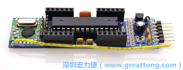 JeeLabs的尚?克勞德?威普樂（Jean-Claude Wippler）以RBBB為基礎設計出JeeNode，JeeNode使用不同的排針并加裝了SPI無線端口以提供無線傳輸使用。 使用EAGLE