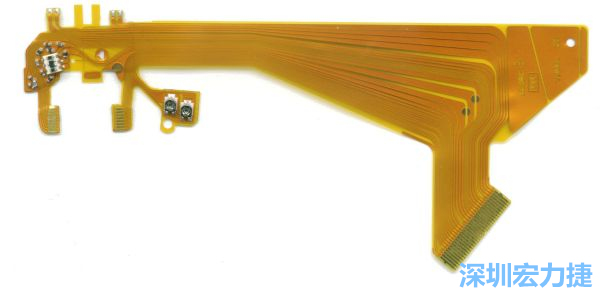 針對消費性電子產(chǎn)品的外型設(shè)計，F(xiàn)PC可以做任意形狀的適應(yīng)性線路設(shè)計。