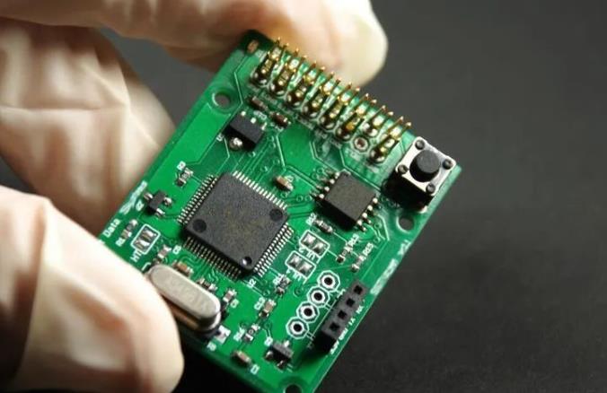 PCBA加工廠家如何正確處理濕敏元件？